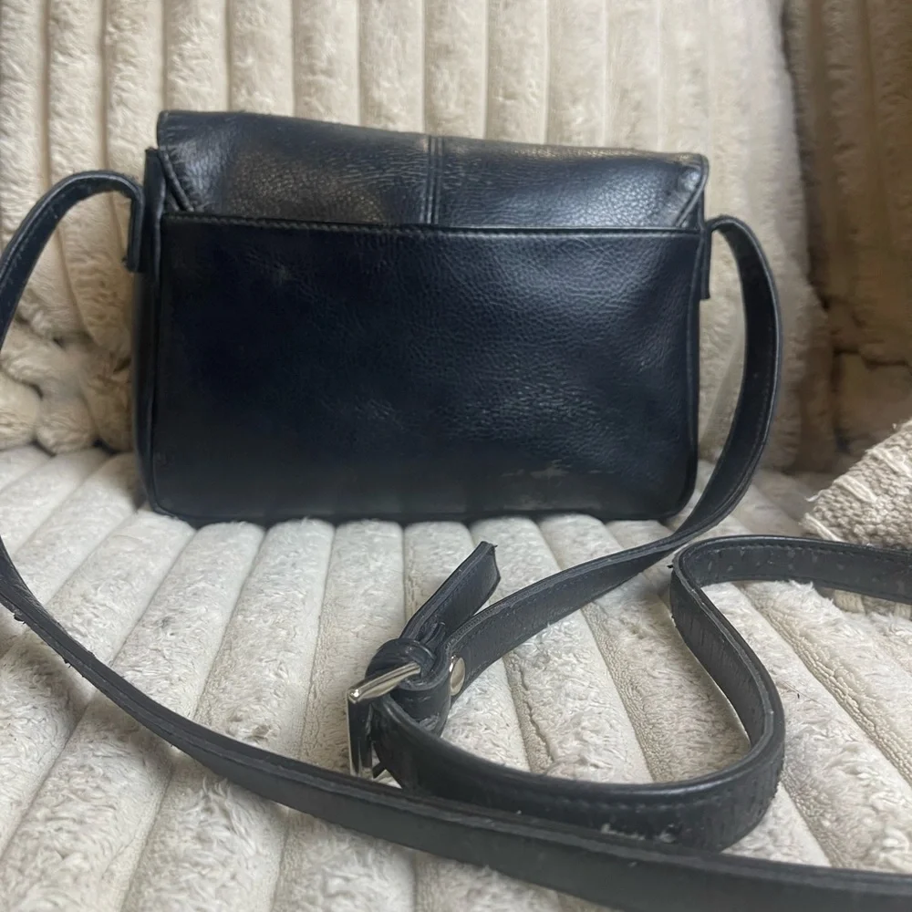 Liz Claiborne Black Leather Messenger Bag